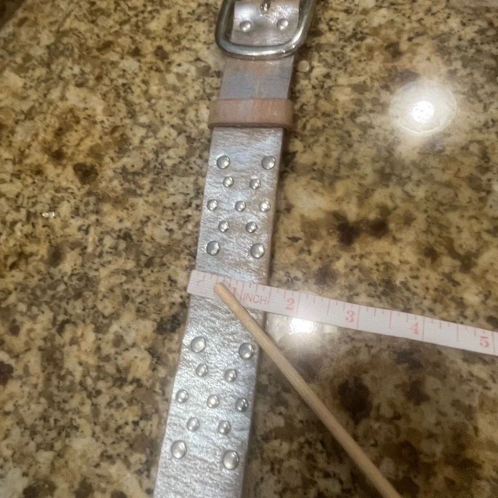 Women’s Wide Belt Washed Silver Leather With Silver Studs Size S - Picture 9 of 9